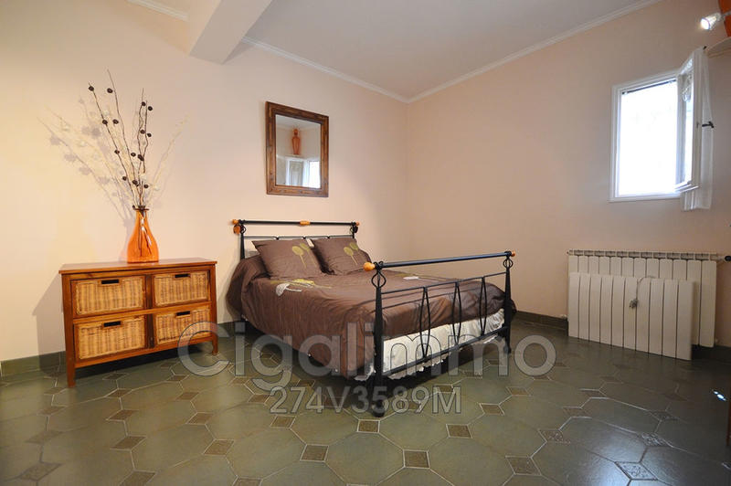 Villa - 226 m² - 6 pièces