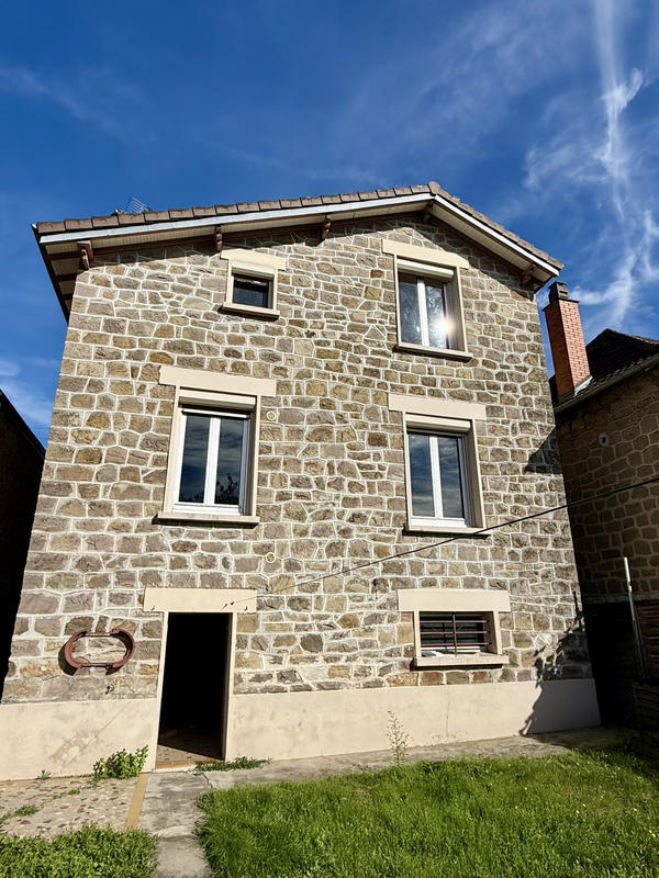 Maison - 80 m² - 4 pièces
