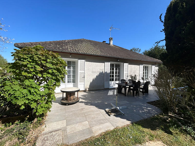 Maison - 92 m² - 5 pièces