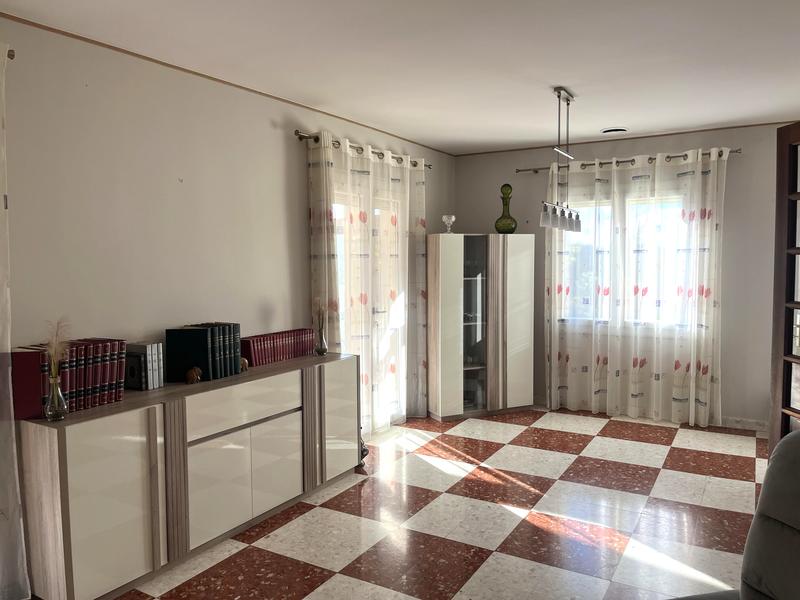 Maison - 121 m² - 5 pièces