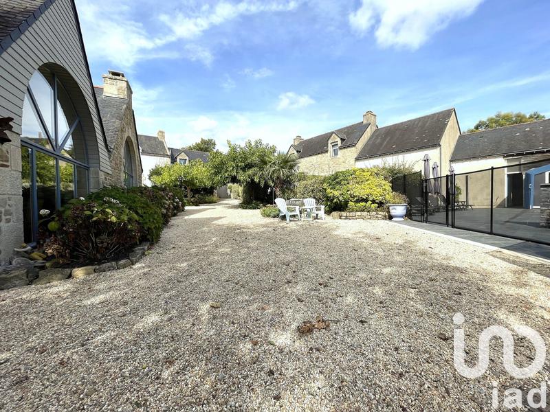 Maison - 387 m² - 15 pièces