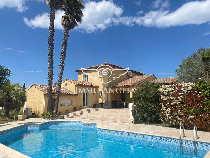 Maison traditionnelle - 165 m² - 7 pièces