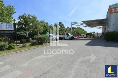 Local d'activité / Entrepôt - 1 300 m²