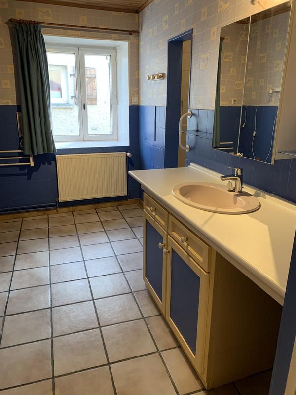 Maison - 235 m² - 11 pièces