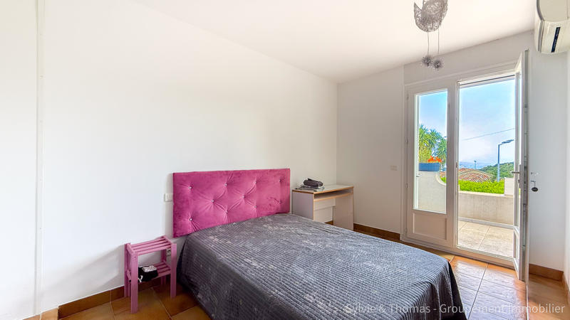 Maison - 370 m² - 14 pièces