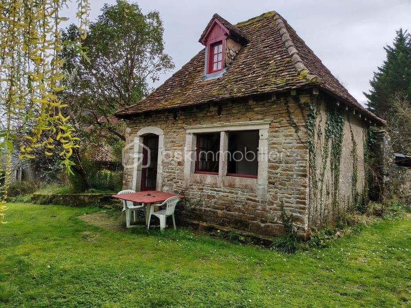 Demeure - 455 m² - 23 pièces