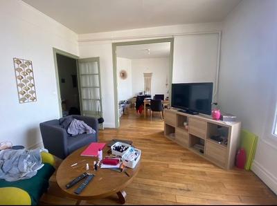 Appartement - 77 m² - 5 pièces