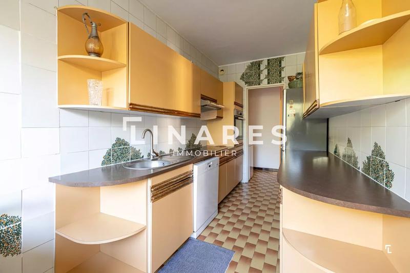 Appartement - 111 m² - 5 pièces
