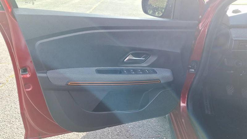 Dacia Sandero III 1.0 Eco-G 100 Stepway Expression+