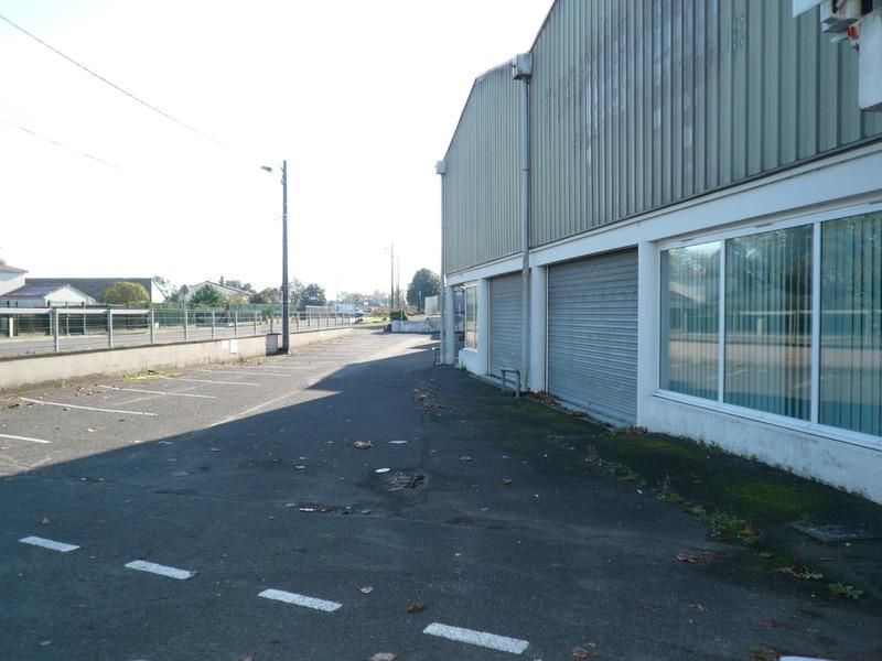 Local commercial - 366 m² - 8 pièces
