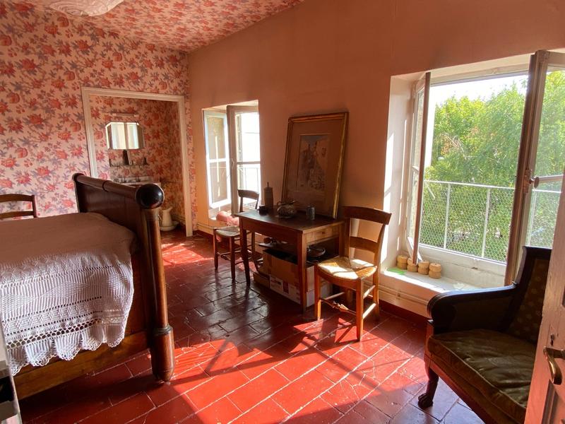 Maison - 600 m² - 18 pièces