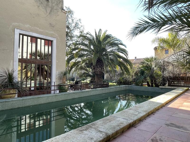 Maison - 259 m² - 9 pièces