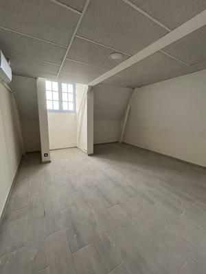 Bureau - 120 m² - 3 pièces