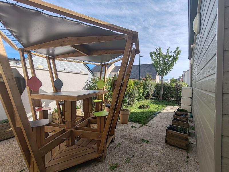 Maison - 98 m² - 4 pièces