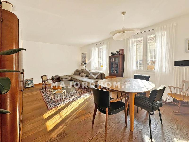 Appartement - 75 m² - 3 pièces