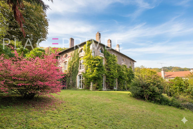 Demeure - 485 m² - 19 pièces