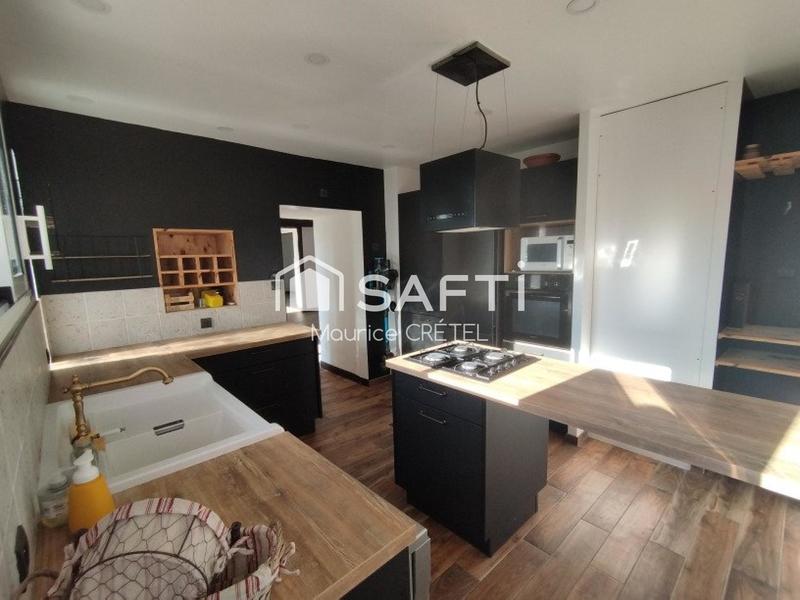 Maison - 198 m² - 9 pièces