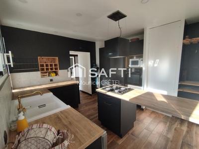 Maison - 198 m² - 9 pièces