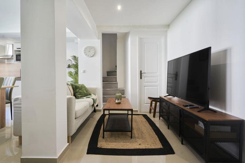 Maison - 98 m² - 6 pièces