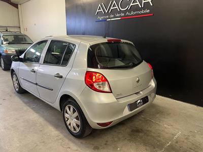 Renault Clio III 5 Portes Phase 2 1.5 dCi 68 cv