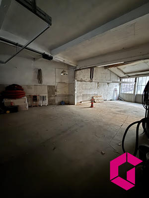 Local d'activités - 100 m²