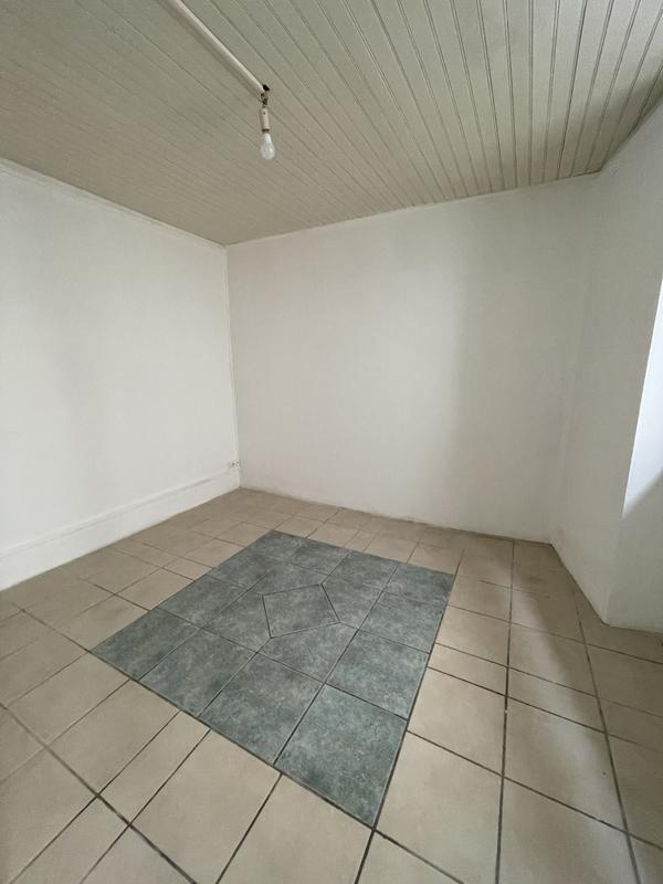 Maison traditionnelle - 145 m² - 8 pièces