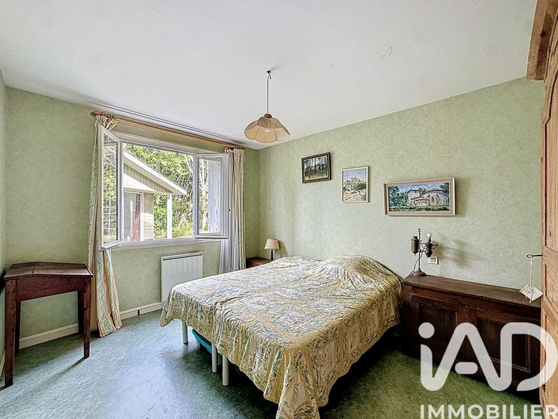 Maison - 232 m² - 10 pièces