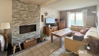 Maison - 237 m² - 8 pièces