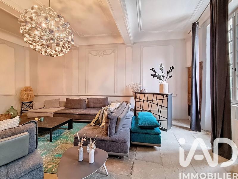 Maison de village - 300 m² - 8 pièces