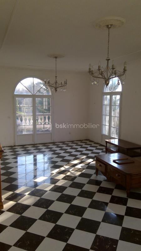 Maison - 209 m² - 6 pièces