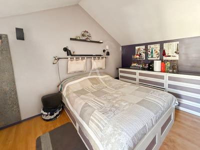 Maison - 105 m² - 6 pièces