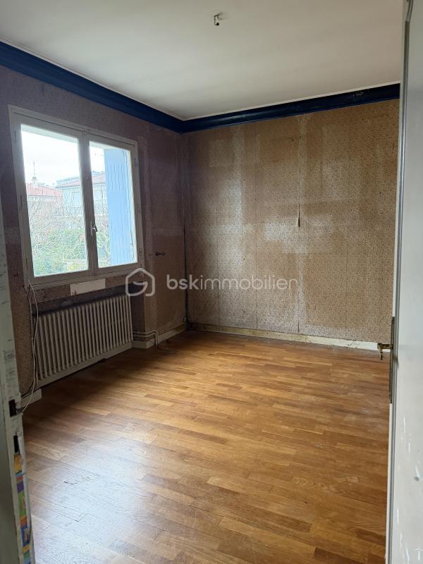 Maison - 194 m² - 9 pièces