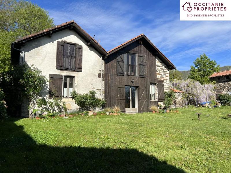 Manoir - 405 m² - 14 pièces