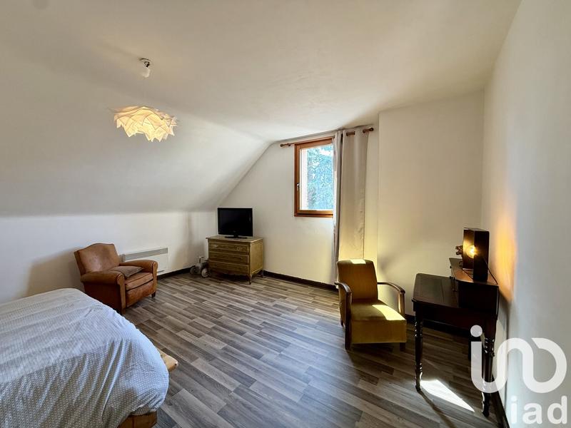 Maison - 257 m² - 8 pièces