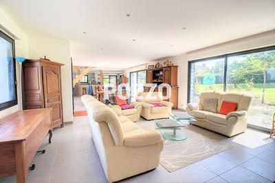 Viager - Maison - 202 m² - 8 pièces