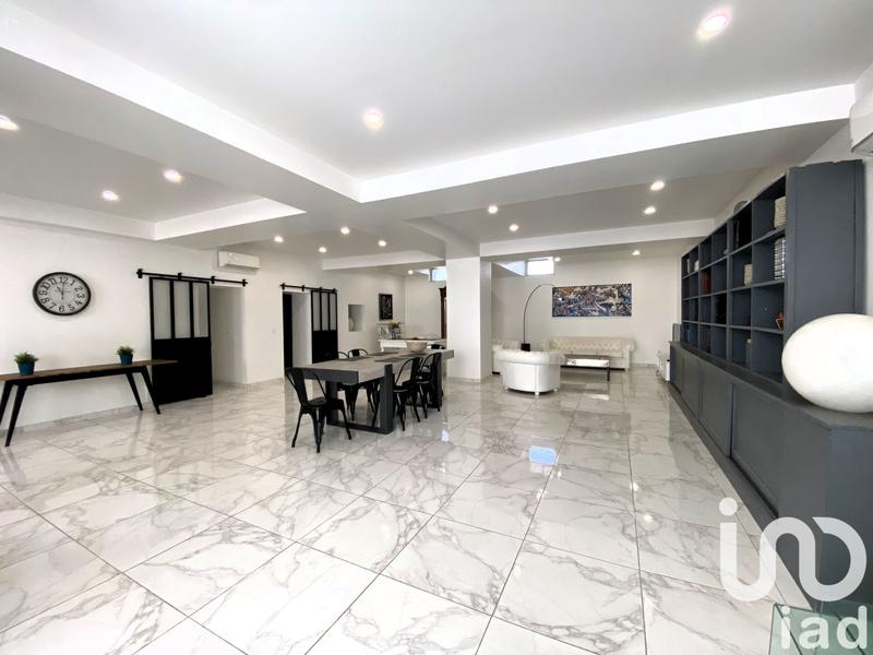 Loft - 134 m² - 2 pièces