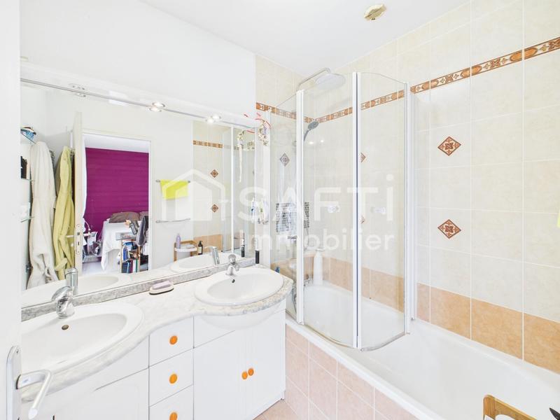 Maison - 111 m² - 4 pièces