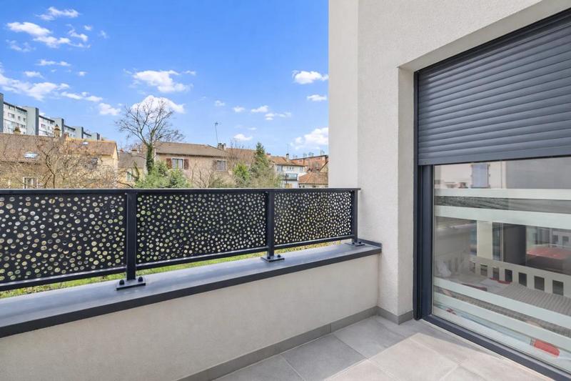 Maison - 89 m² - 5 pièces