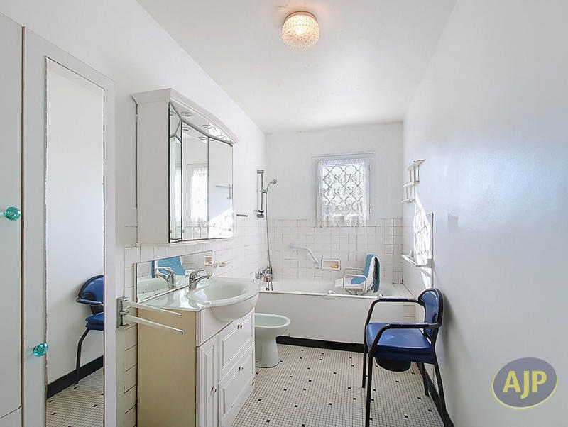 Maison - 140 m² - 7 pièces