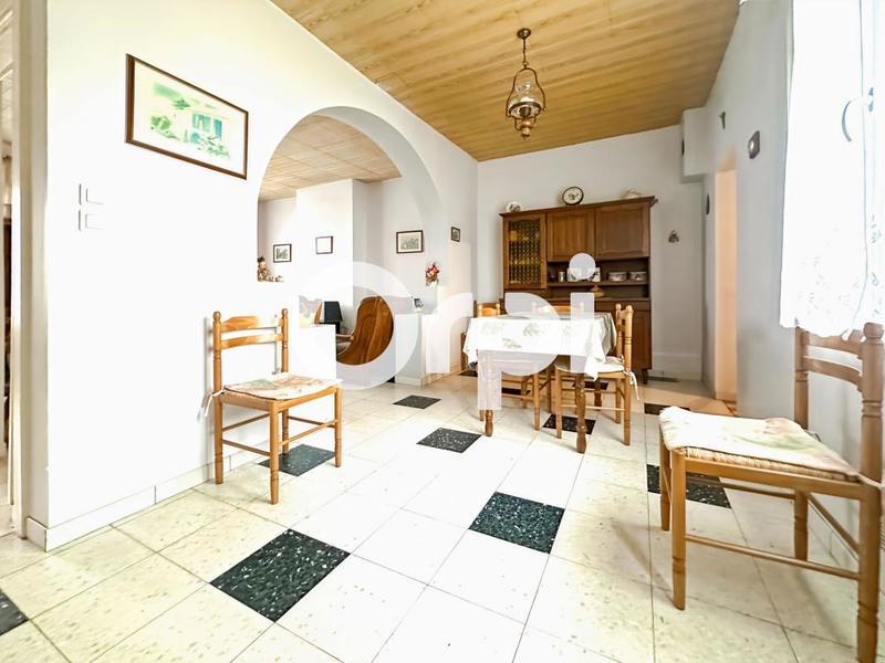 Maison - 80 m² - 4 pièces