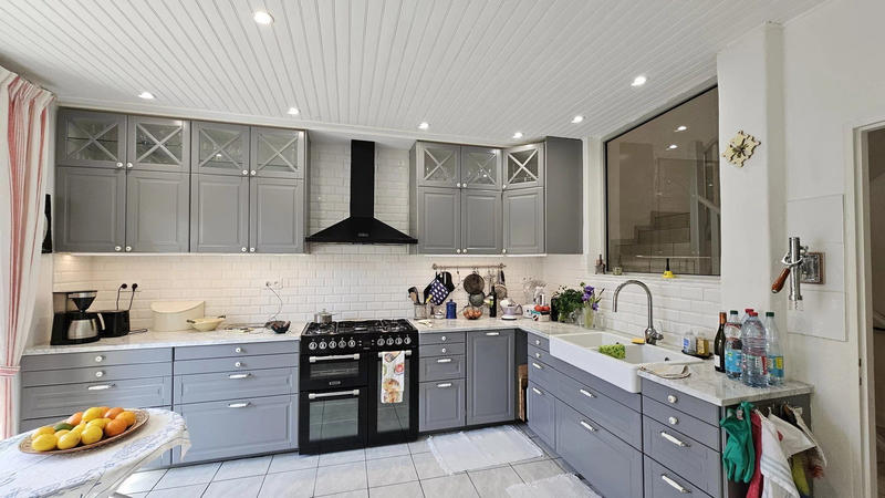 Maison traditionnelle - 140 m² - 5 pièces