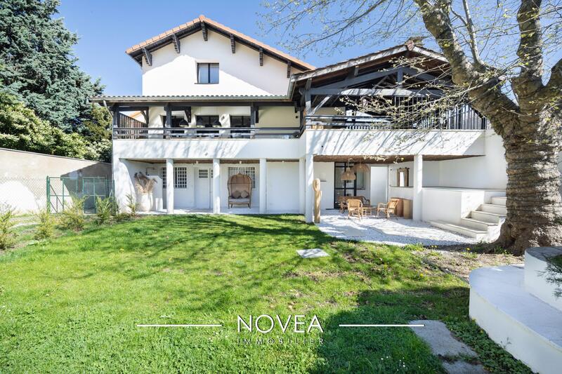 Maison - 183 m² - 6 pièces