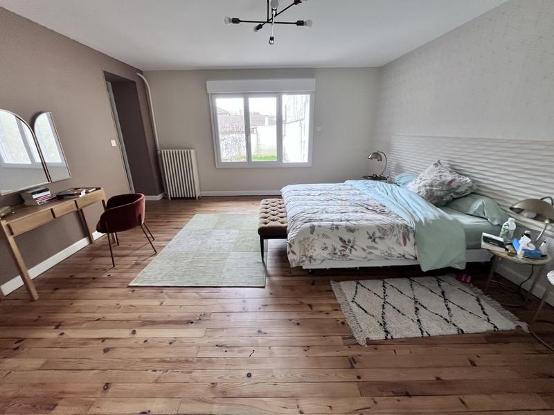 Maison traditionnelle - 530 m² - 16 pièces