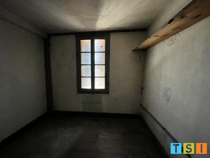 Maison - 610 m² - 12 pièces