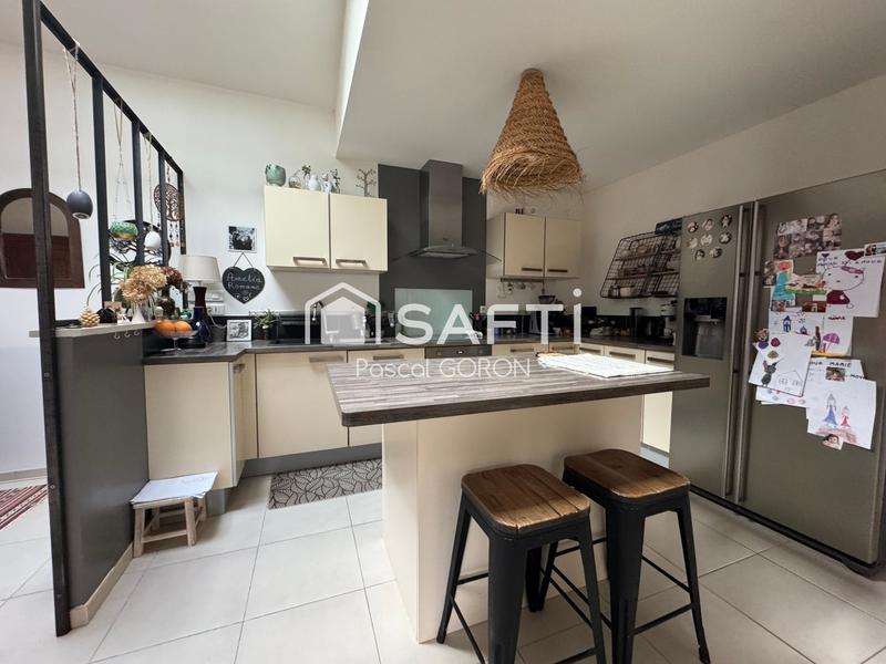 Maison - 152 m² - 6 pièces