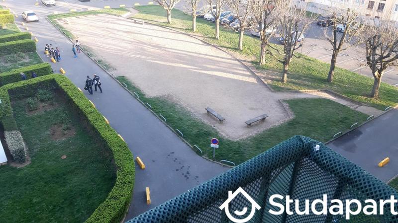 Chambre - 12 m² - 1 pièce