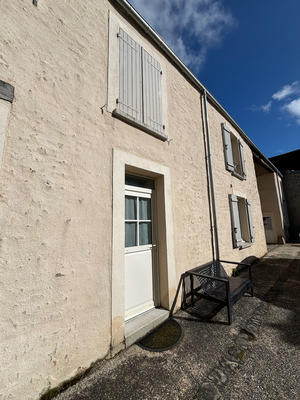 Maison de village - 85 m² - 4 pièces