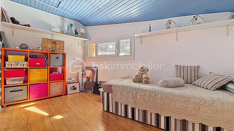 Maison en pierre - 111 m² - 7 pièces