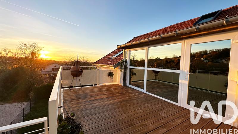 Appartement - 93 m² - 4 pièces