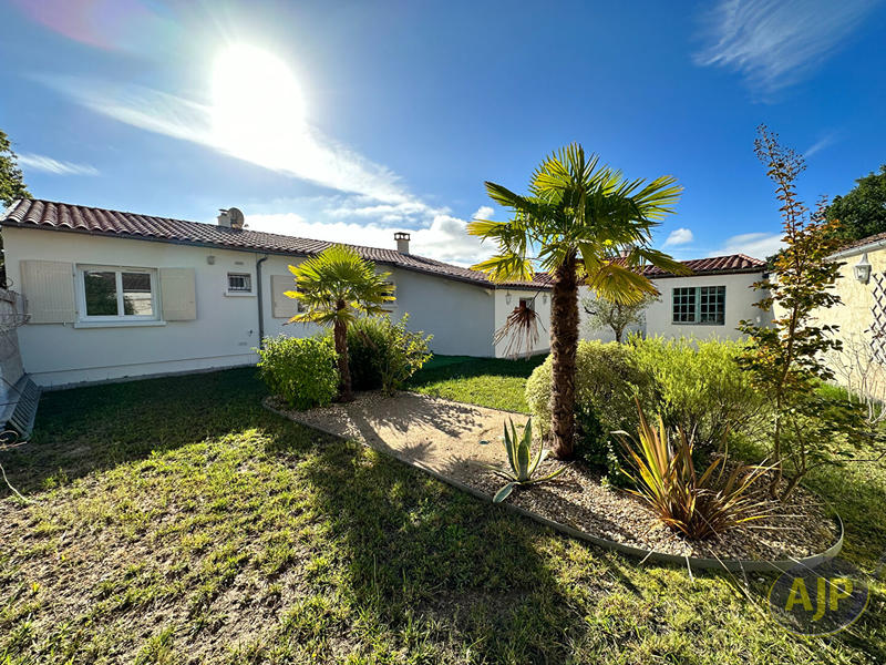 Maison - 102 m² - 5 pièces